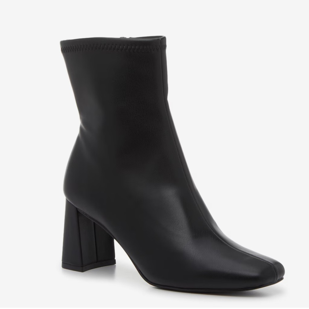 Steve Madden Harli bootie in black size 7.5